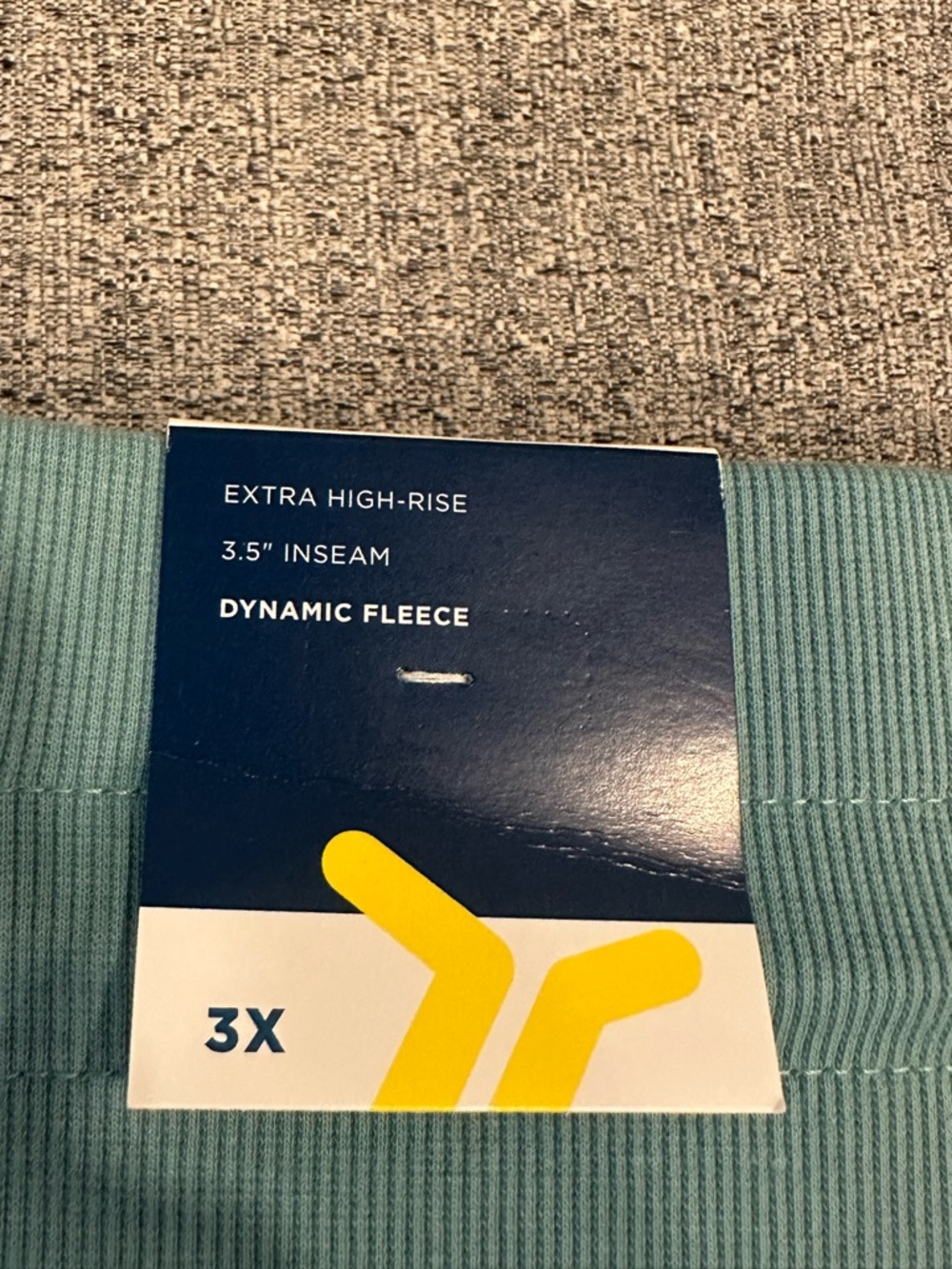 Old Navy Women’s 3X Athletic Dynamic Fleece Shorts NWT - Picture 2 of 4